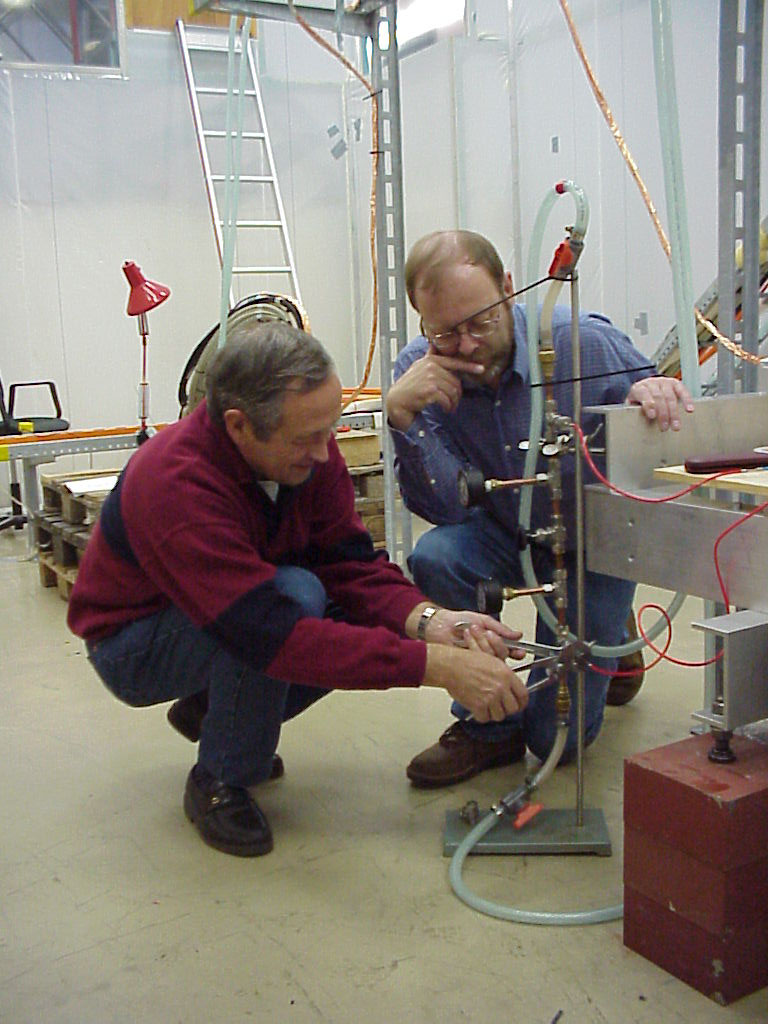 MVC-842X_ladder_kkoeling_2.jpg, 152288 bytes, 11/23/00